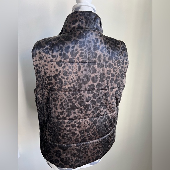 Kenneth Cole Leopard Vest - Size Small - Picture 3 of 5